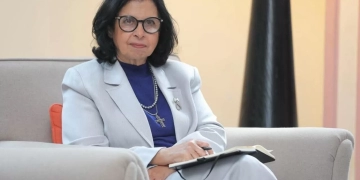 القومي للمرأة يهنئ نادية زخاري لفوزها بجائزة د. محمد ربيع خليفة للبحث العلمي في مجال العلوم الطبية 1 - جريدة المساء