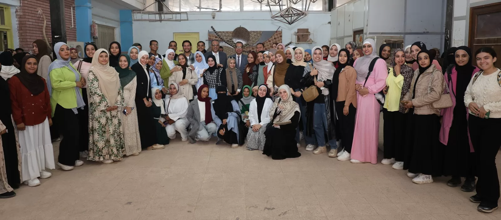 افتتاح معرض «أشغال المعادن» لطلاب التربية الفنية بنوعية قنا 25 - جريدة المساء