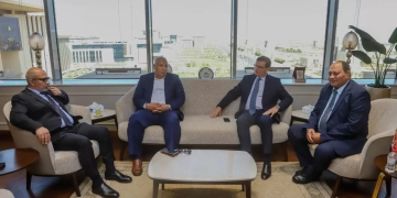 وزير الزراعة ومحافظ الوادي الجديد يبحثان تعزيز الاستثمار في مجال الإنتاج الحيواني 1 - جريدة المساء