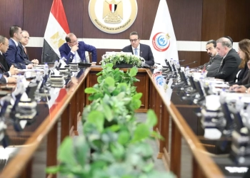 وزير الصحة ومحافظ البحيرة يتابعان إنجاز المشروعات الصحية والتوسع في الخدمات الطبية 17 - جريدة المساء