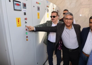 محافظ المنوفية يطلق شارة بدء التشغيل التجريبي للصرف الصحى بمنشأة السادات ويتفقد إنشاءات مدرسة جزيرة الحجر بالشهداء 21 - جريدة المساء