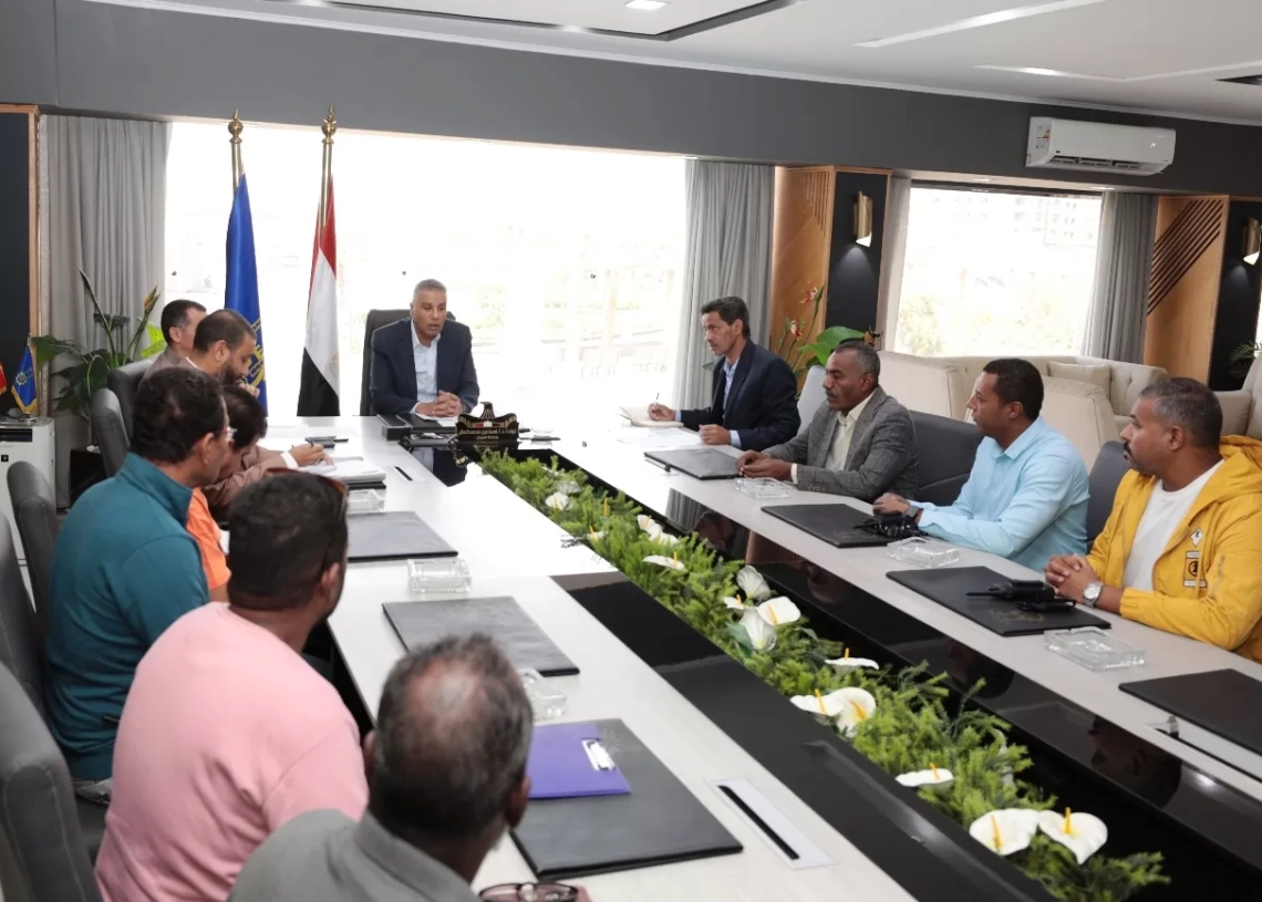 مخافظ اسوان يشدد للإسراع بإتخاذ الإجراءات الفورية الرادعة للمخالفات المستحدثة التى تم رصدها عبر منظومة المتغيرات المكانية 20 - جريدة المساء مخافظ اسوان يشدد للإسراع بإتخاذ الإجراءات الفورية الرادعة للمخالفات المستحدثة التى تم رصدها عبر منظومة المتغيرات المكانية 19 - جريدة المساء