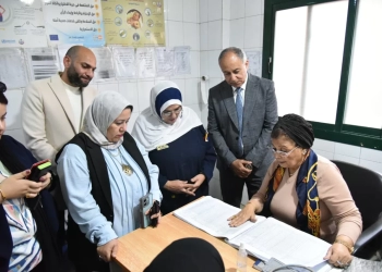 جولة تفقدية لنائبة وزير الصحة بوحدات الرعاية الأولية بالجيزة لرفع كفاءة الخدمات الطبية 23 - جريدة المساء