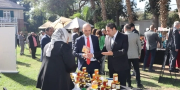 نائب محافظ بني سويف يشهد افتتاح معرض الحرف المصرية 1 - جريدة المساء