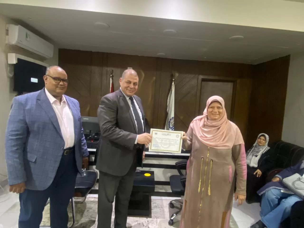 تعليم قنا يكرم المتفوقين في مسابقات الاقتصاد المنزلي والنشاط الصيفي 30 - جريدة المساء