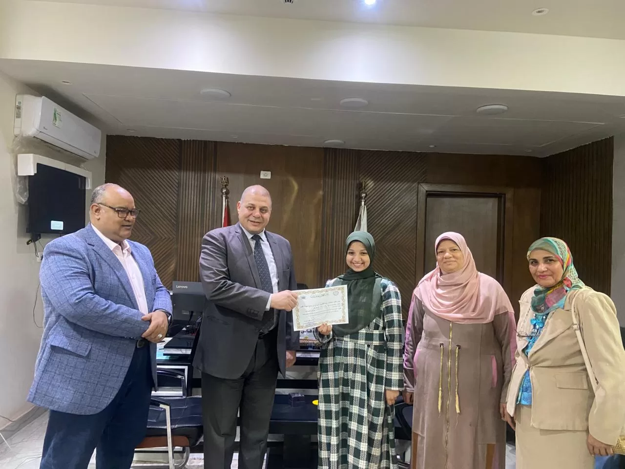 تعليم قنا يكرم المتفوقين في مسابقات الاقتصاد المنزلي والنشاط الصيفي 22 - جريدة المساء