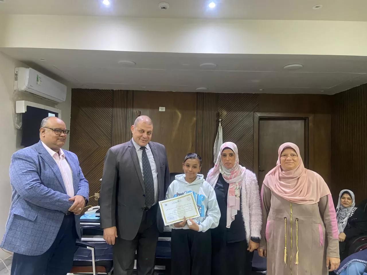 تعليم قنا يكرم المتفوقين في مسابقات الاقتصاد المنزلي والنشاط الصيفي 20 - جريدة المساء