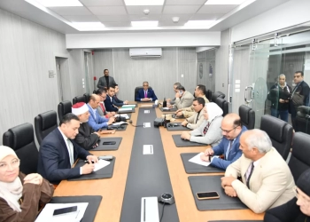 محافظ الفيوم يتابع أعمال فتح وانتظام جميع لجان التصويت أمام الناخبين 25 - جريدة المساء