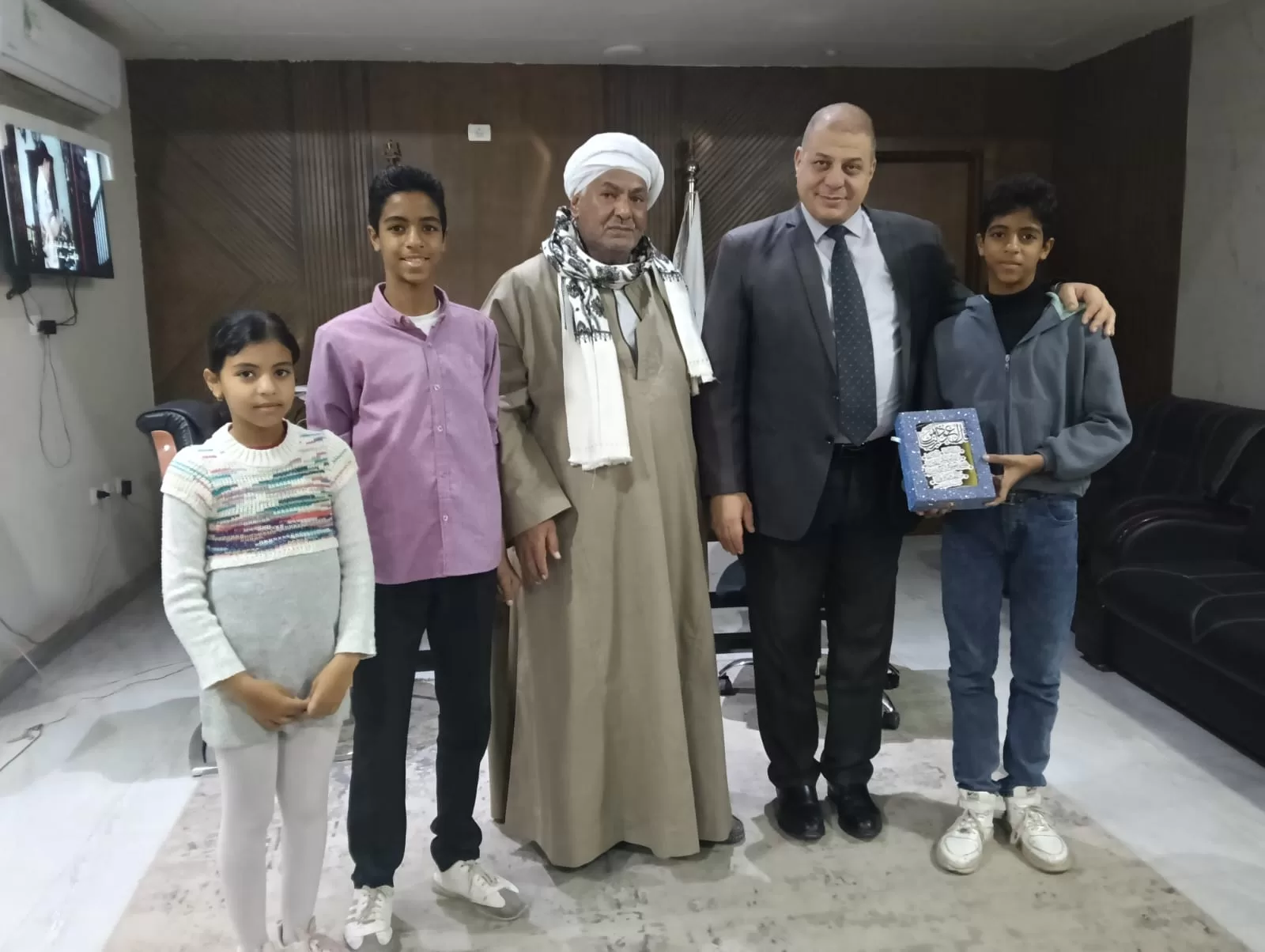 وكيل تعليم قنا يكرم طالبين لفوزهما بذهبية الكاراتيه والابتكار العلمي 39 - جريدة المساء