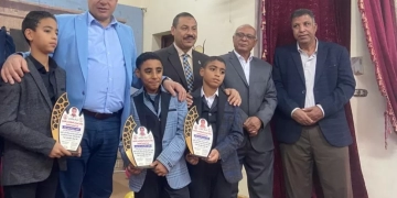 وكيل تعليم قنا يكرم الطلاب الموهوبين في الاحتفالية السنوية للمركز الاستكشافي 2 - جريدة المساء وكيل تعليم قنا يكرم الطلاب الموهوبين في الاحتفالية السنوية للمركز الاستكشافي 1 - جريدة المساء