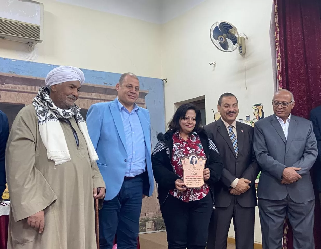 وكيل تعليم قنا يكرم الطلاب الموهوبين في الاحتفالية السنوية للمركز الاستكشافي 27 - جريدة المساء