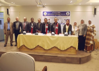 رسالة ماجستير بزراعة قنا تناقش تأثير الملوحة ومستخلص الطحالب على النباتات الطبية والعطرية 41 - جريدة المساء رسالة ماجستير بزراعة قنا تناقش تأثير الملوحة ومستخلص الطحالب على النباتات الطبية والعطرية 40 - جريدة المساء