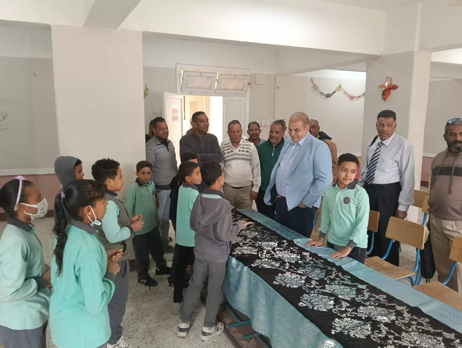 جولة مفاجئة لوكيل تعليم قنا لمتابعة انتظام الدراسة بمدارس قوص 39 - جريدة المساء