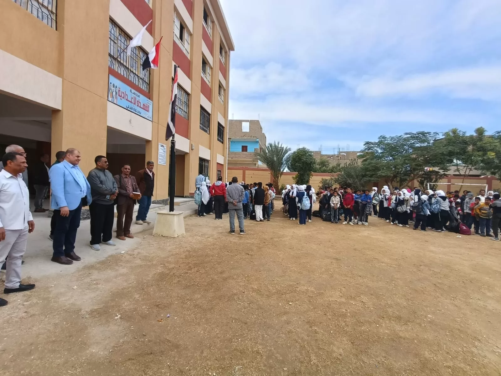 جولة مفاجئة لوكيل تعليم قنا لمتابعة انتظام الدراسة بمدارس قوص 25 - جريدة المساء