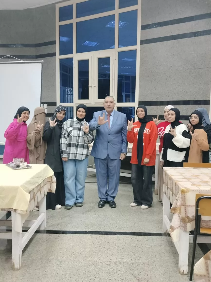 الأسبوع الثقافي بجامعة قنا يناقش دور المبادرات الرئاسية فى بناء الإنسان 31 - جريدة المساء