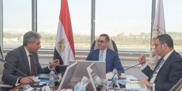 وزراء السياحة والاستثمار والإسكان يناقشون آليات تعزيز الاستثمار في القطاع السياحى 1 - جريدة المساء