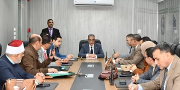 محافظ الفيوم يتابع انتظام لجان التصويت أمام الناخبين 2 - جريدة المساء محافظ الفيوم يتابع انتظام لجان التصويت أمام الناخبين 1 - جريدة المساء