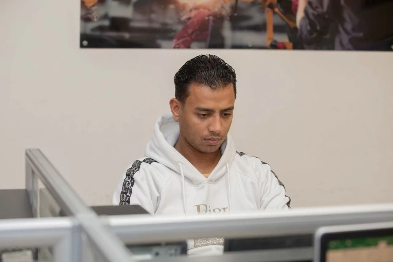 الأمين العام لحزب الشعب الجمهوري يتابع سير العملية الانتخابية في الداخل بالدوائر الثلاثين الملغاة من المرحلة الأولى 37 - جريدة المساء