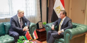 وزير الصحة يستقبل سفير بيلاروسيا لبحث تعزيز التعاون الصحي المشترك 1 - جريدة المساء