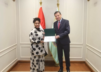 وزير الزراعة يُسلّم شهادات التخرج لمتدربين من 10 دول افريقية 24 - جريدة المساء وزير الزراعة يُسلّم شهادات التخرج لمتدربين من 10 دول افريقية 23 - جريدة المساء