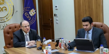 رئيس هيئة الدواء يعقد اجتماعا افتراضيًا مع مسؤولي مؤسسة جيتس لتعزيز التعاون في مجال الذكاء الاصطناعي 2 - جريدة المساء رئيس هيئة الدواء يعقد اجتماعا افتراضيًا مع مسؤولي مؤسسة جيتس لتعزيز التعاون في مجال الذكاء الاصطناعي 1 - جريدة المساء