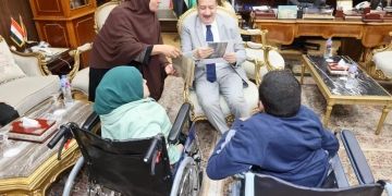 مساعدات مالية و عينية و كرسيين متحركين لاثنين من ذوى الهمم.. بأشمون 1 - جريدة المساء