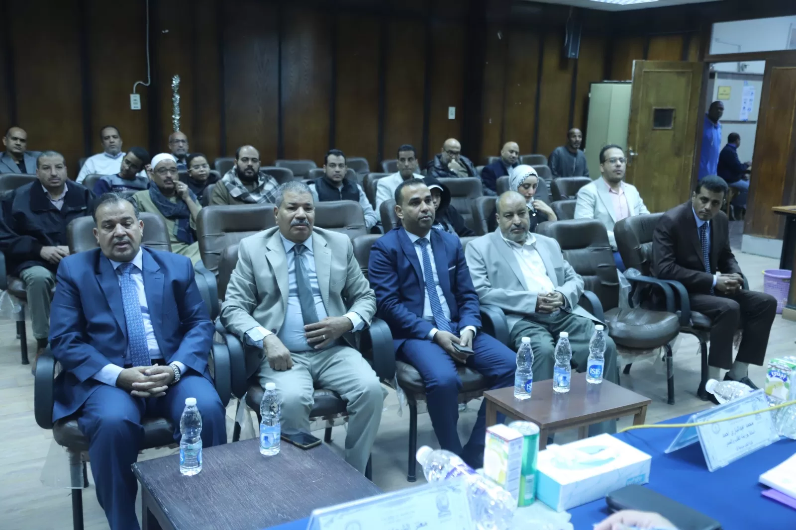 جامعة قنا تناقش رسالة دكتوراه حول جراحة منظار الصدر بالمستشفى الجامعي 49 - جريدة المساء