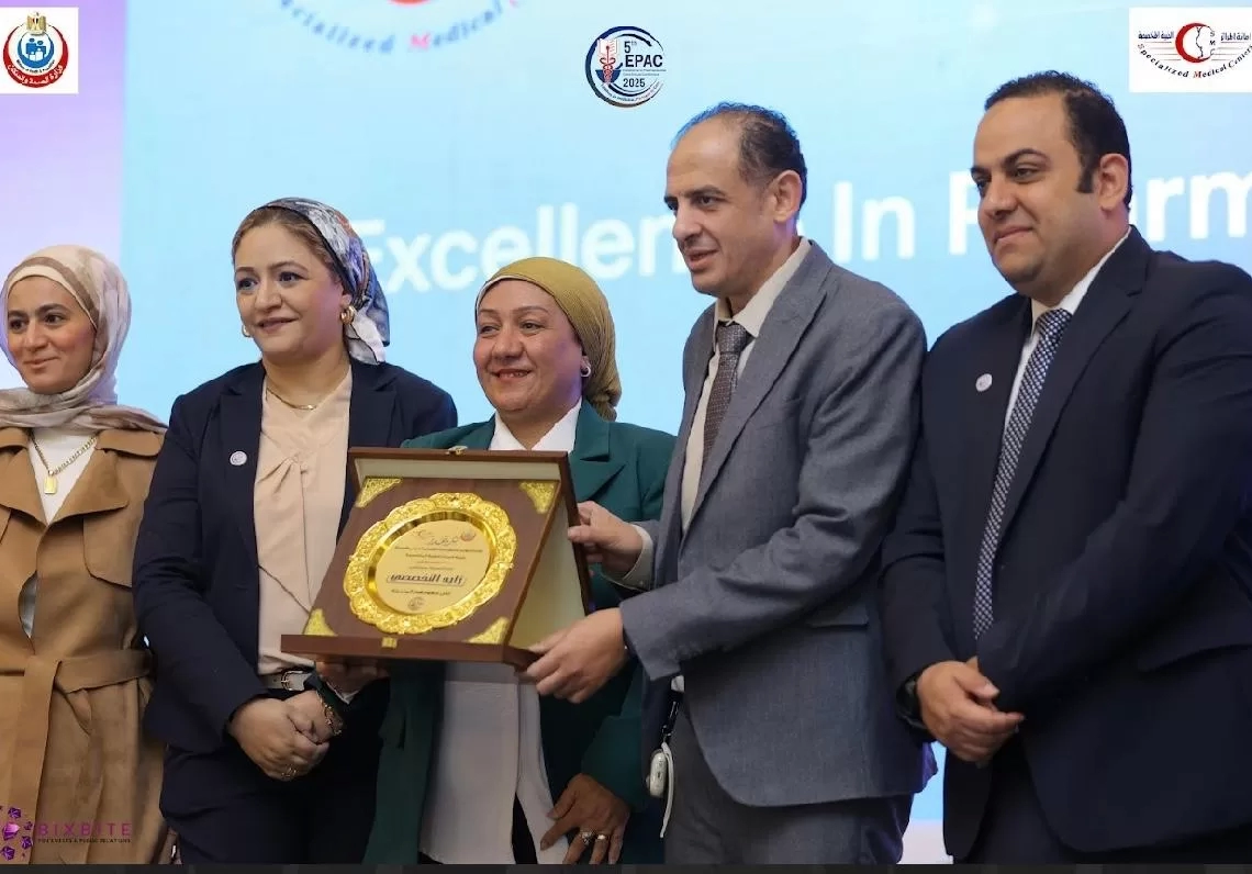 المراكز الطبية المتخصصة تكرّم إدارة الصيدلة بمستشفى الشيخ زايد التخصصي 20 - جريدة المساء المراكز الطبية المتخصصة تكرّم إدارة الصيدلة بمستشفى الشيخ زايد التخصصي 19 - جريدة المساء