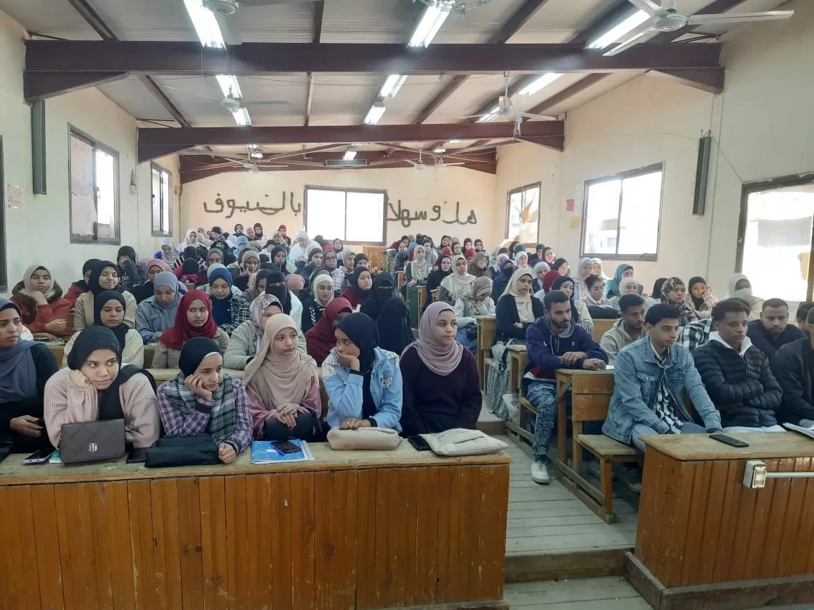مجمع إعلام قنا ينظم ندوة حول "المشروعات القومية واقع عملي ضد الشائعات" 33 - جريدة المساء