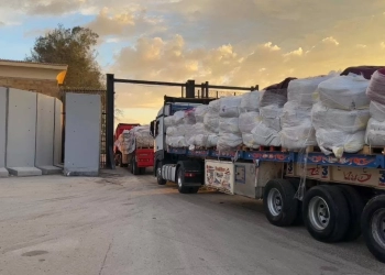 الهلال الأحمر يمد غزة بخيام وبطاطين وملابس شتوية عبر «زاد العزة» الـ94 31 - جريدة المساء