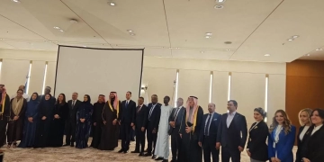خالد عبد الغفار ببحث تعزيز التعاون الصحي مع “إيني” الإيطالية و”سان دوناتو” 1 - جريدة المساء