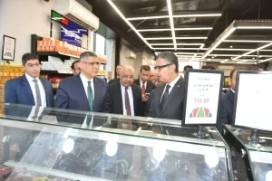 وزير التموين ومحافظ الجيزة ورئيس "الإنتاج الإعلامي" يفتتحون الفرع الرابع لمنافذ «كاري أون» بالمدينة 20 - جريدة المساء