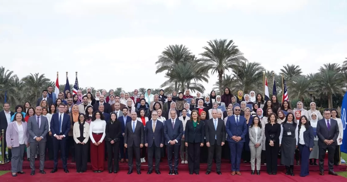 وزير الاتصالات : تأهيل الشباب للعمل كمهنيين مستقلين يساعد فى خلق فرص عمل لا ترتبط بالحدود الجغرافية 19 - جريدة المساء