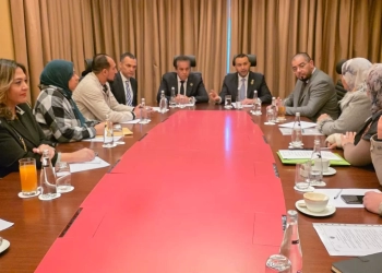 وزير الصحة يلتقي أطباء وأطقم تمريض من المصريين العاملين بليبيا 19 - جريدة المساء