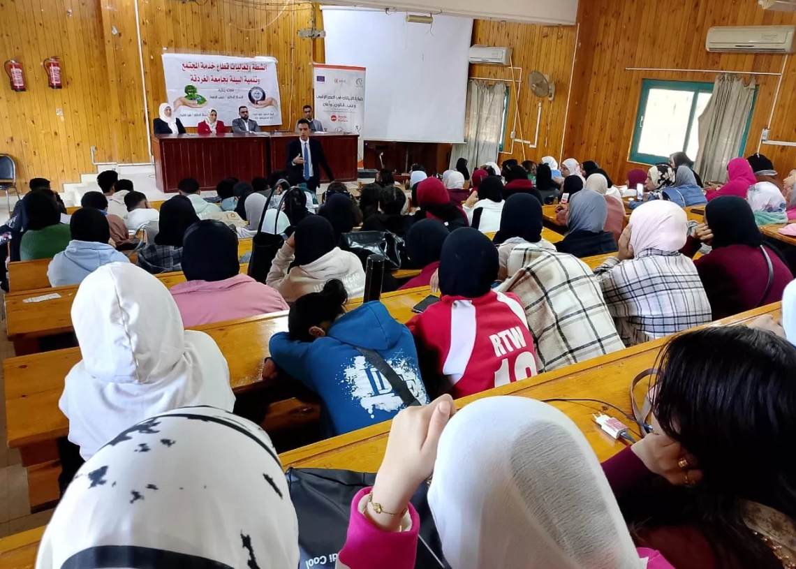 ندوات للتوعية بجرائم المعلومات ينظمها "القومي للمرأة" فى 16 محافظة 19 - جريدة المساء