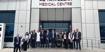 الصحة: وفد من قيادات الوزارة يطلع على تجارب تعزيز التحول الرقمي في الرعاية الصحية الأولية بالإمارات 1 - جريدة المساء