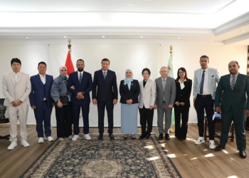 وزير الزراعة يبحث مع وفد صيني مستجدات إنشاء مصنع متطور للمبيدات 25 - جريدة المساء