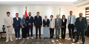 وزير الزراعة يبحث مع وفد صيني مستجدات إنشاء مصنع متطور للمبيدات 1 - جريدة المساء