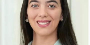 القومي للمرأة يهنئ نادين السعيد لفوزها بجائزة لوريال – اليونسكو في العلوم عن منطقة الشرق الأوسط 1 - جريدة المساء