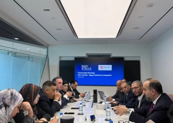 بالشراكة ابين وزارة الصحة والسكان و إي هيلث وفد مصري يطّلع على التجارب الإقليمية الرائدة لدعم التحول الرقمي للقطاع الصحي 27 - جريدة المساء