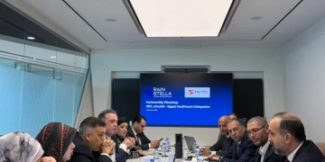 بالشراكة ابين وزارة الصحة والسكان و إي هيلث وفد مصري يطّلع على التجارب الإقليمية الرائدة لدعم التحول الرقمي للقطاع الصحي 1 - جريدة المساء