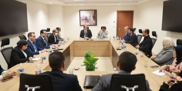 نائب وزير الصحة والسكان مع وفد من دولة ليبيا للاطلاع على التجربة المصرية الرائدة في مجال الرعاية الصحية الأولية 2 - جريدة المساء نائب وزير الصحة والسكان مع وفد من دولة ليبيا للاطلاع على التجربة المصرية الرائدة في مجال الرعاية الصحية الأولية 1 - جريدة المساء