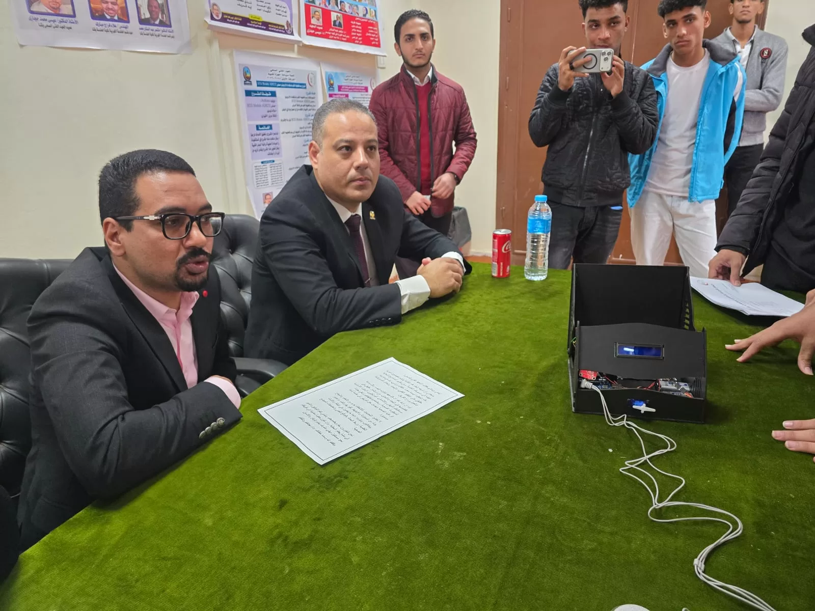 جامعة قنا تناقش المشروعات العملية لطلاب شعبة صيانة الأجهزة الطبية بالمعهد الفني الصحي 23 - جريدة المساء