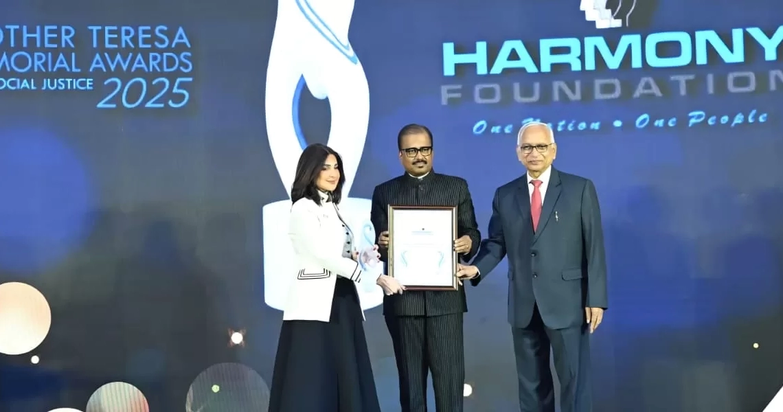 "القومي للمرأة" يهنئ هبة السويدي بجائزة الأم تريزا للسلام 19 - جريدة المساء