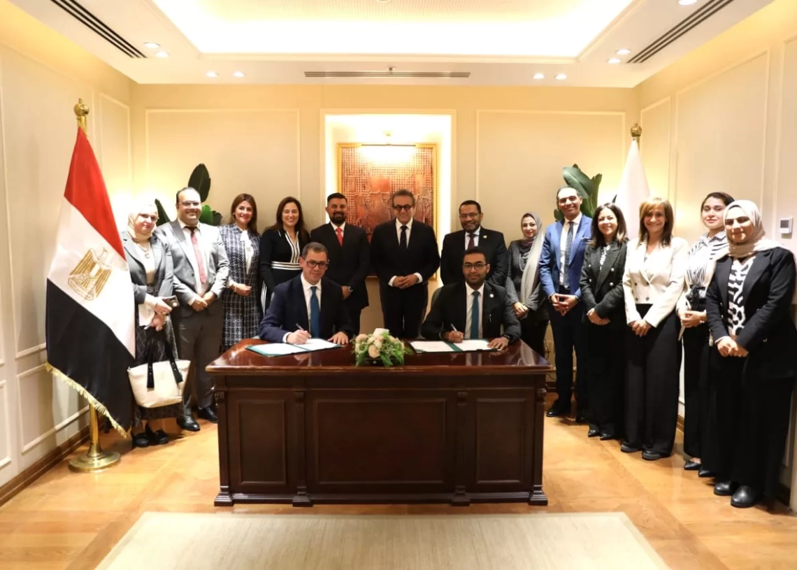 عبد الغفار يشهد توقيع مذكرة تفاهم مع «فياترس» لتطوير مجالات الرعاية الصحية بملف الصحة النفسية 19 - جريدة المساء