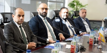 تخريج أول دفعة من البرنامج التدريبى المتخصص لبناء قدرات طلاب وخريجى الجامعة فى مجالات تحليل البيانات الضخمة والذكاء الاصطناعى 1 - جريدة المساء