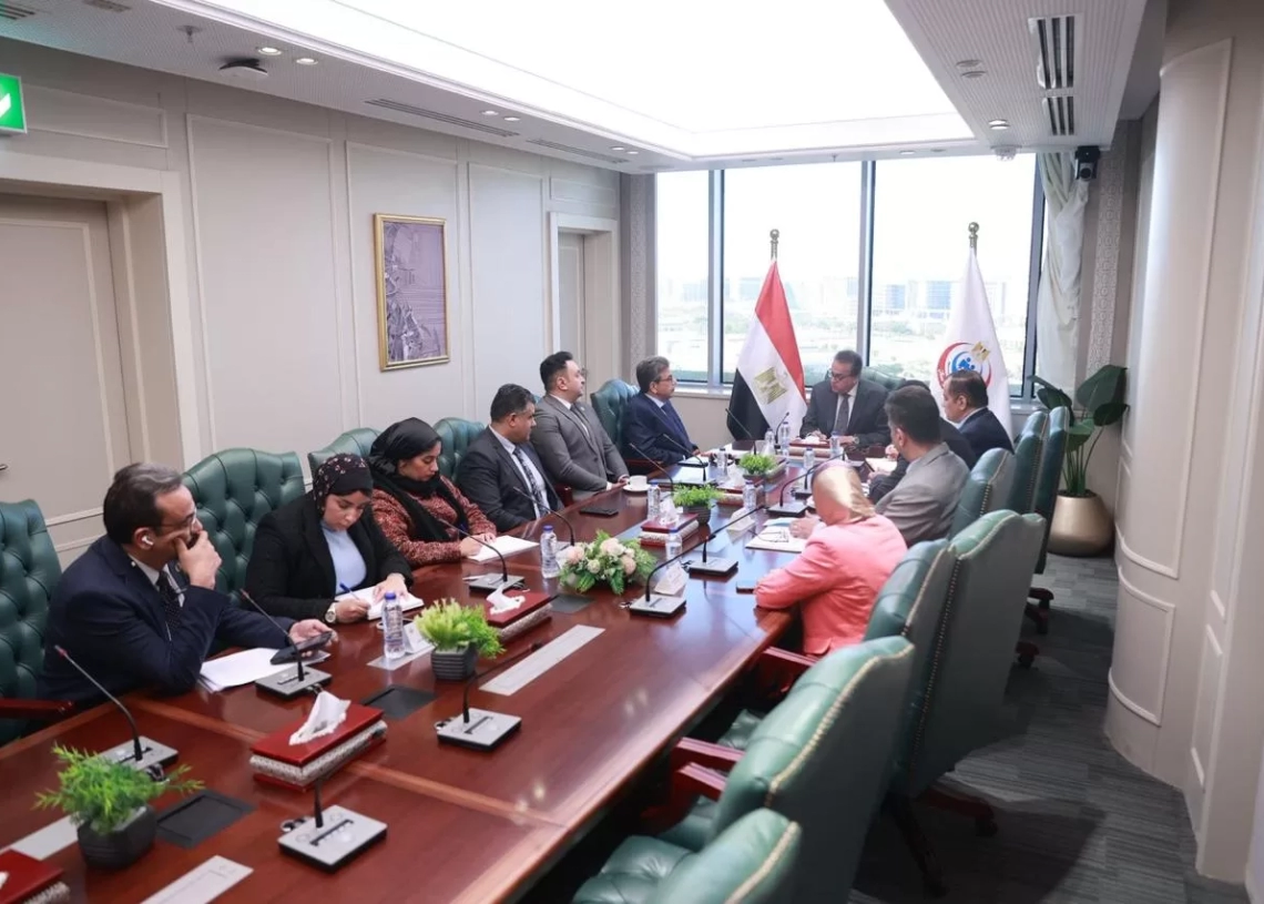 وزير الصحة بحث مع نقيب الأطباء البيطريين عدداً من ملفات العمل المشتركة  16 - جريدة المساء