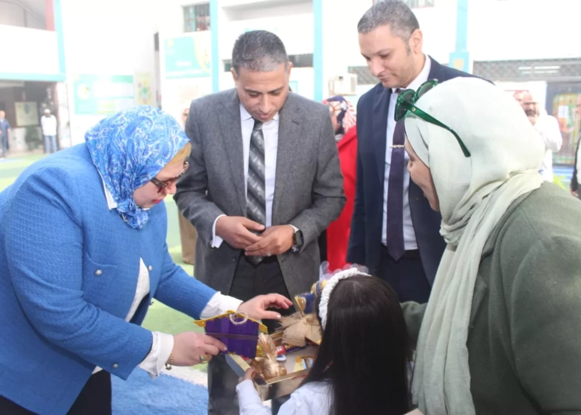 مدير " تعليم الجيزة" يشيد بحفل أعياد الطفولة بمسرح قومية العجوزة 18 - جريدة المساء