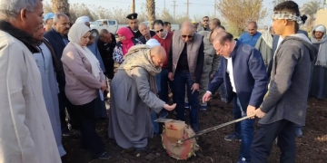 «ذهب مصر الأصفر» ينمو على أحدث الطرق.. محافظ المنيا يتابع زراعة القمح ببردنوها 1 - جريدة المساء
