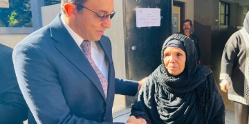 محافظ قنا يتفقد اللجان الانتخابية في اليوم الأول لجولة الإعادة لانتخابات مجلس النواب 2025 1 - جريدة المساء